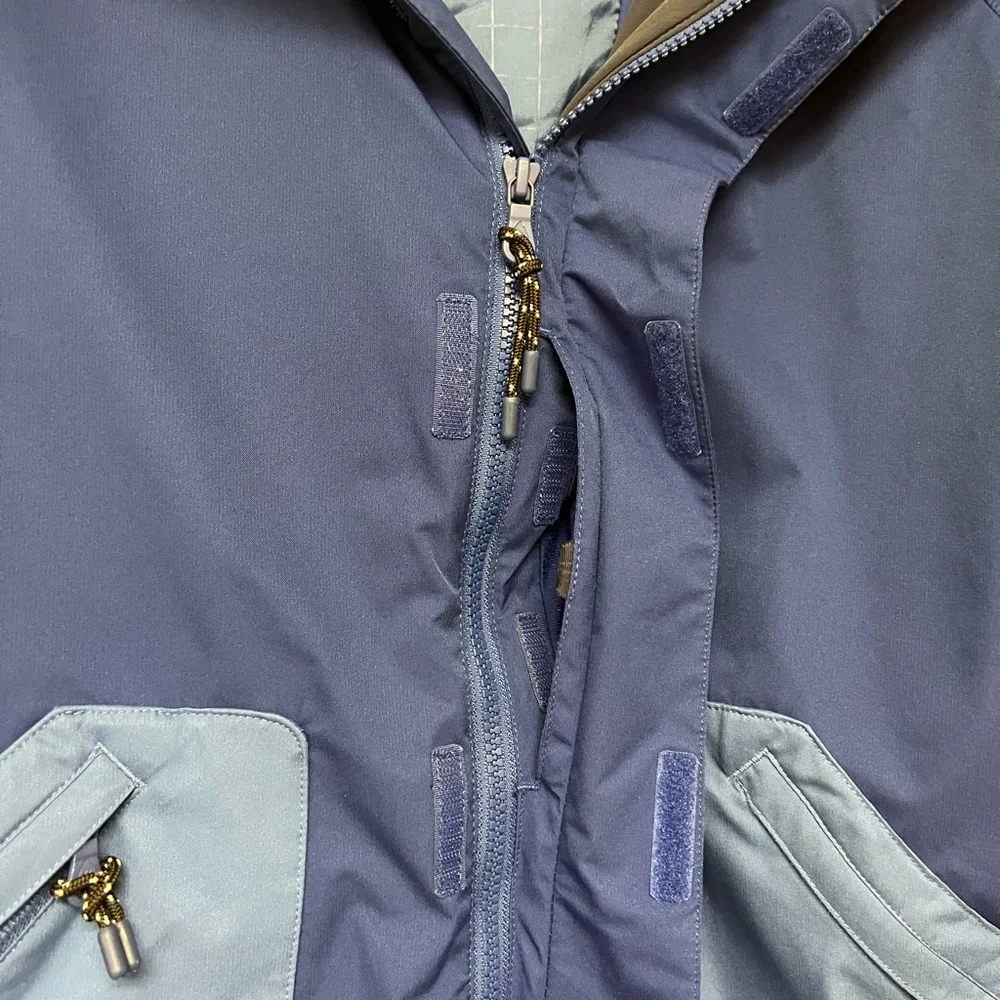 Burton Women’s Ski/Snowboard Jacket - Picture 3 of 6
